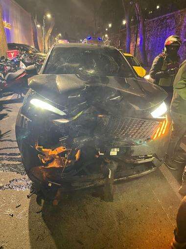 otomobile-carpan-motosikletteki-iki-genc-hayatini-kaybetti