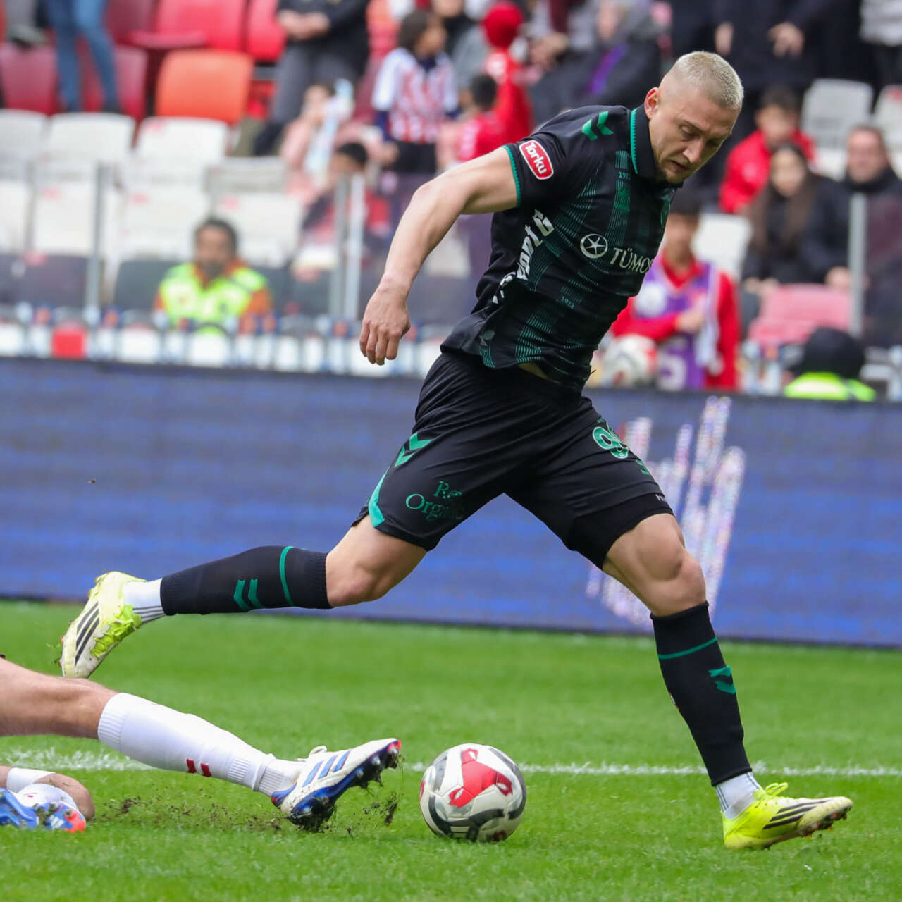 sakatligi-bulunan-konyasporlu-kramerden-fedakarlik-mesaji