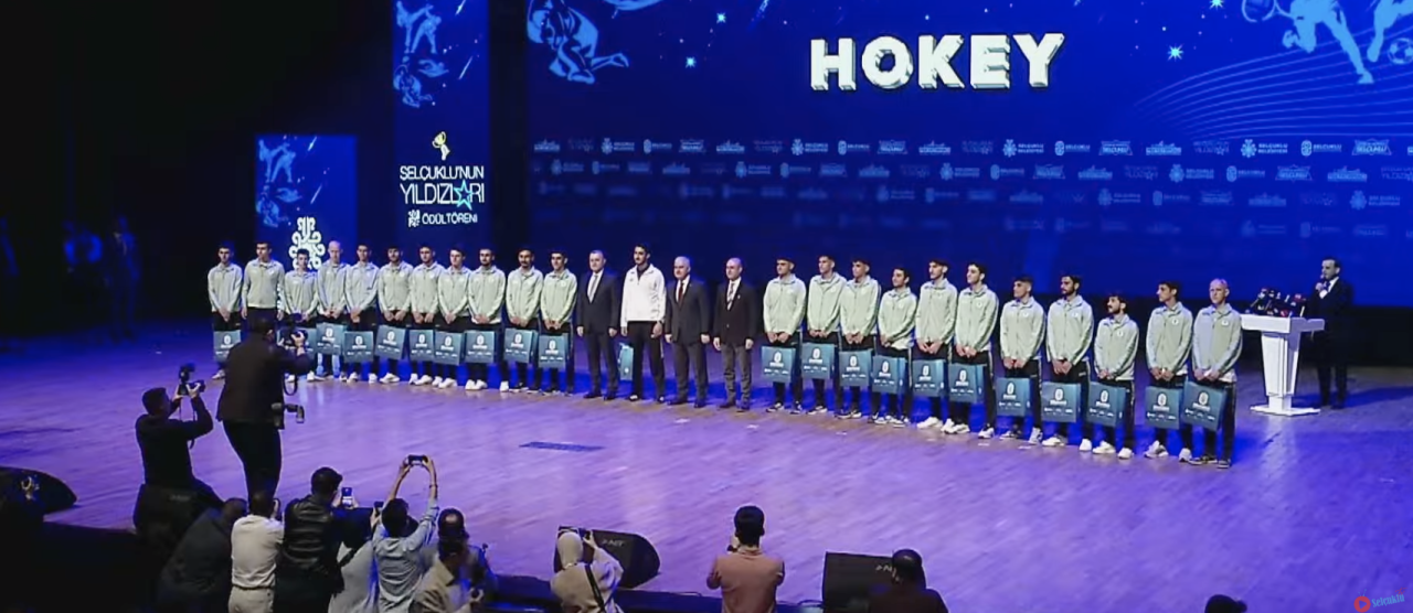 selcuklunun-yildizlari-icin-buyuk-toren-odullerini-aldilar