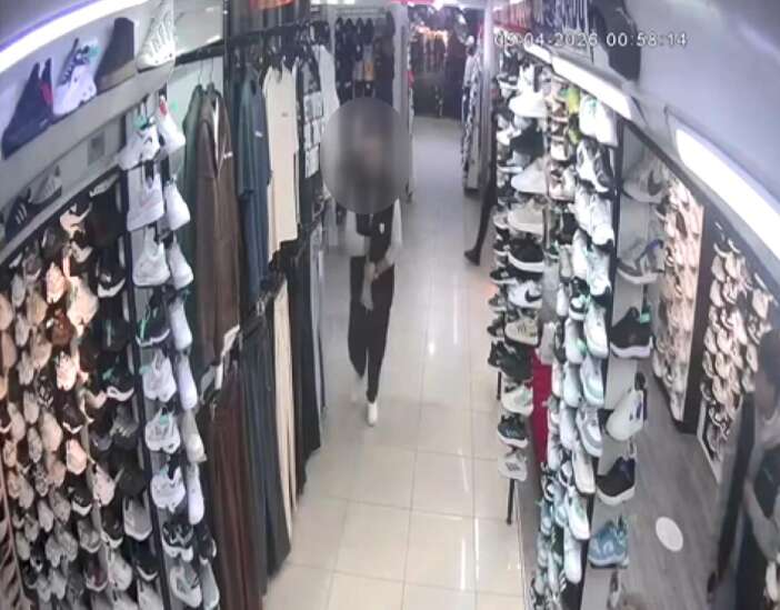 2-cocuk-babasi-adam-kendi-sirketinde-misafiri-tarafindan-olduruldu