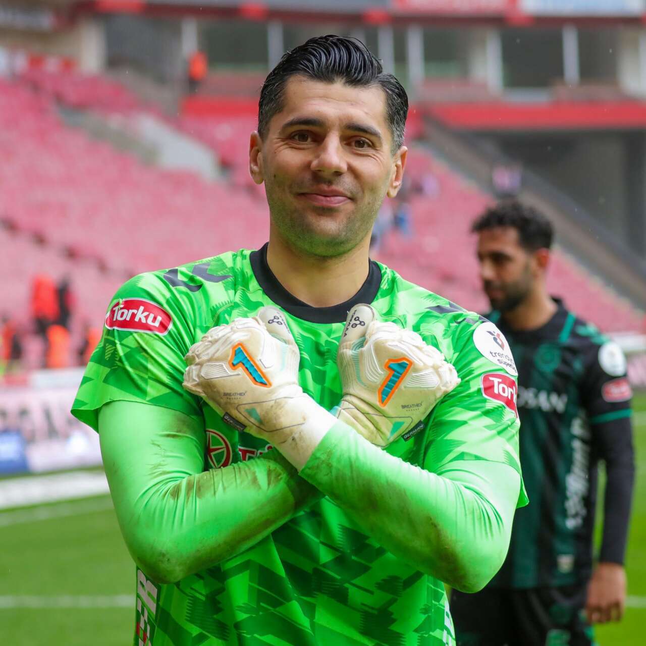 konyaspor-teknik-direktoru-ilhan-palut-halil-umut-melerle-gorustu