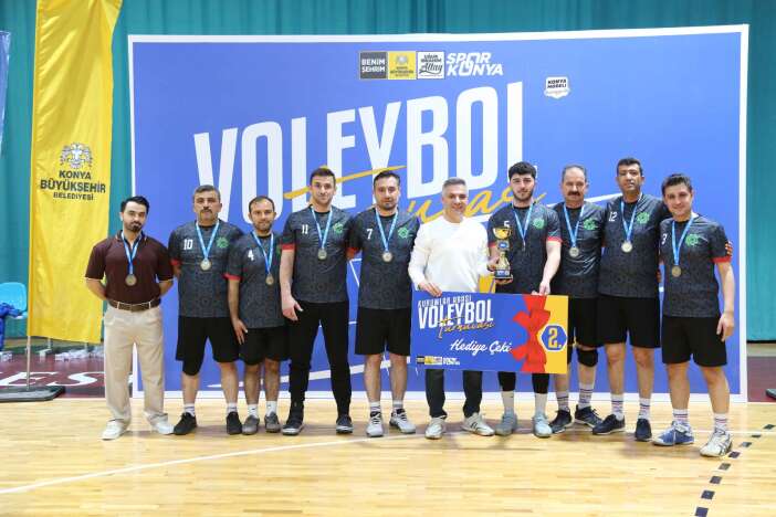 kurumlar-arasi-voleybol-turnuvasinin-sampiyonu-konya-barosu-oldu