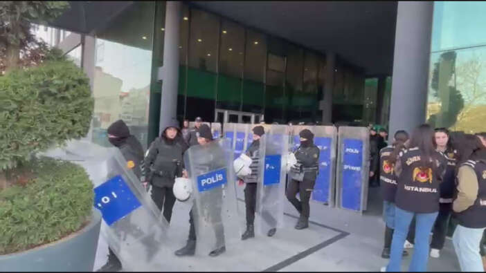 uskudar-belediyesine-rusvet-operasyonu-20-isim-gozaltina-alindi