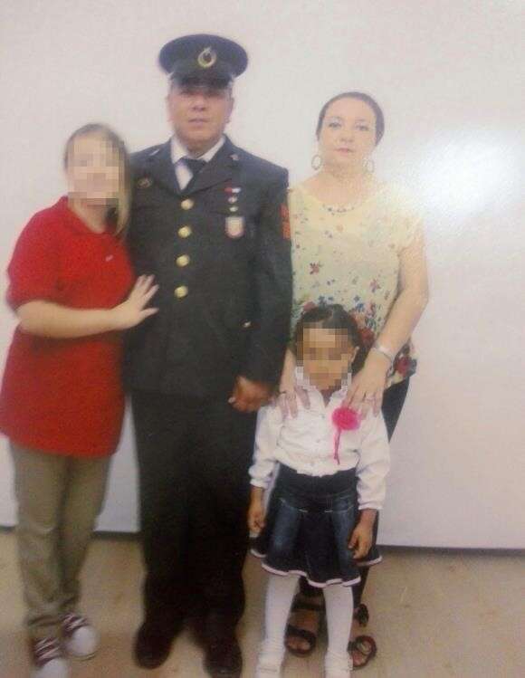 emekli-asker-ailesini-yok-etmisti-buyuk-kizi-kacarak-kurtulmus