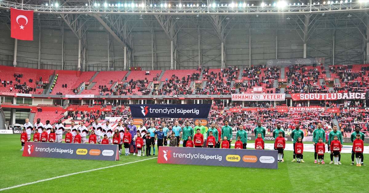 mircea-lucescunun-vefati-sonrasi-tffden-anlamli-adim