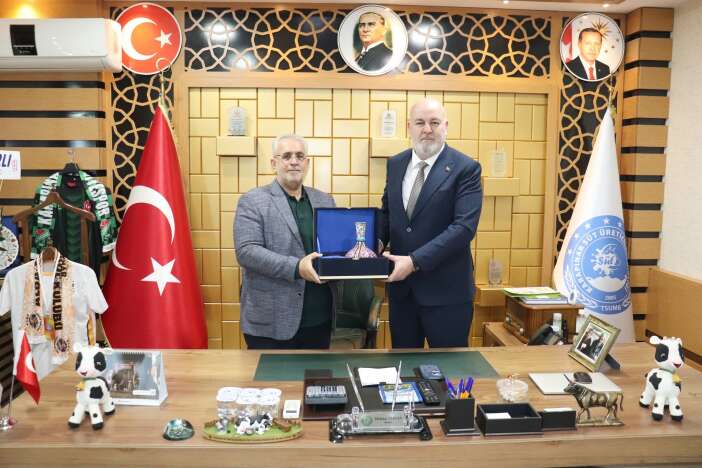 karapinar-sut-ureticileri-birligi-onemli-isimleri-misafir-etti