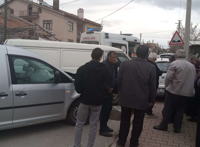 konyada-ayni-noktada-pes-pese-kaza-vatandas-cozum-bekliyor