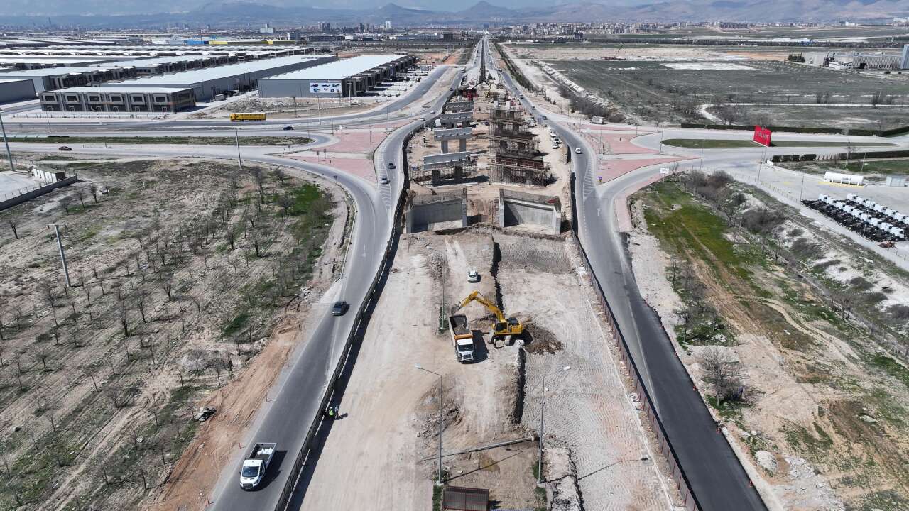 konyada-trafik-ve-toplu-ulasimi-rahatlatacak-buyuk-projede-bitis-tarihi-aciklandi