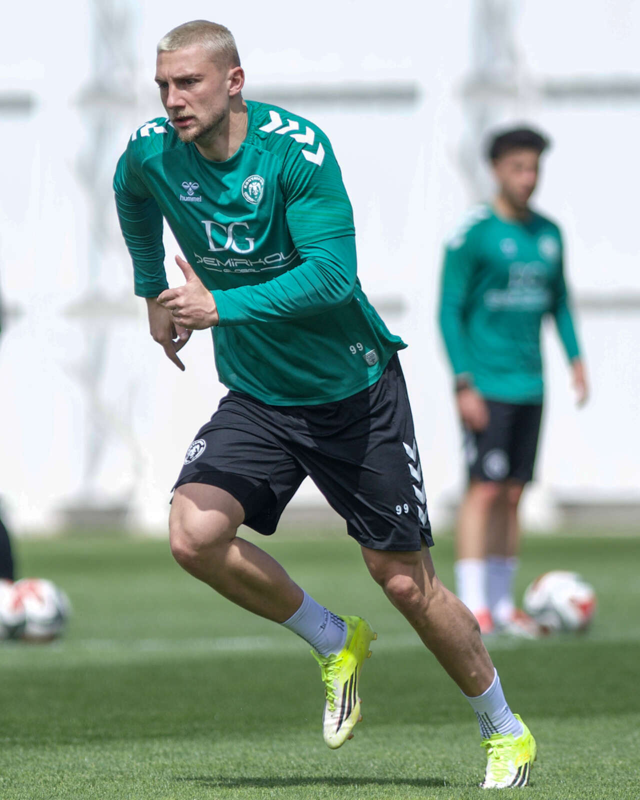 konyaspor-karagumruk-maci-oncesi-taktik-calisti