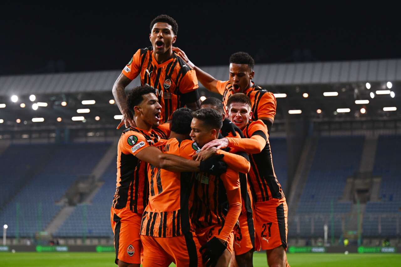 arda-turan-avrupada-tarih-yaziyor-shaktar-buyuk-avantaj-elde-etti