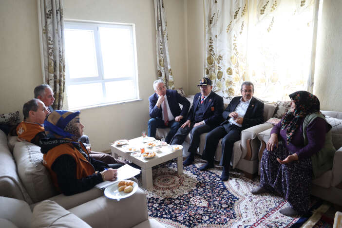 konya-buyuksehirden-sehit-polislerin-ailelerine-ziyaret