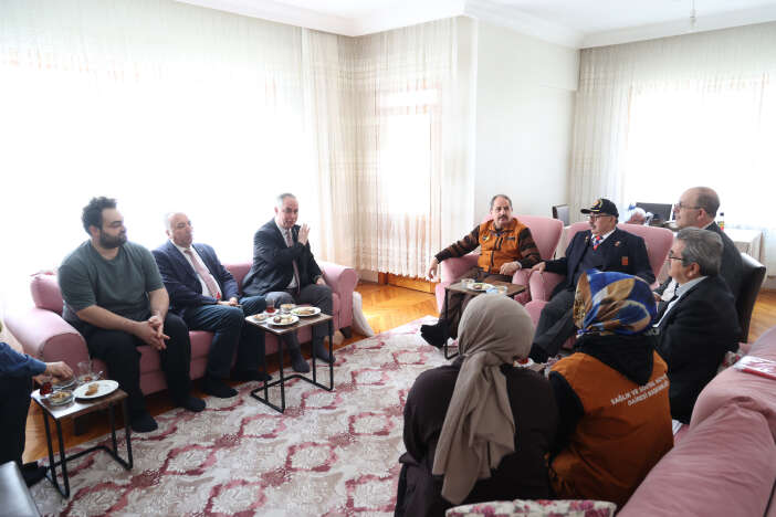 konya-buyuksehirden-sehit-polislerin-ailelerine-ziyaret