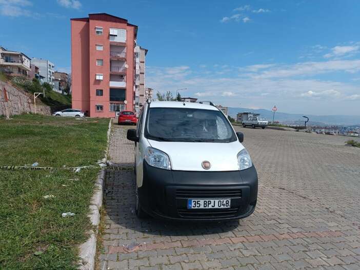 park-halindeki-aracta-dehset-34-yasindaki-kadini-oldurup-kendini-vurdu