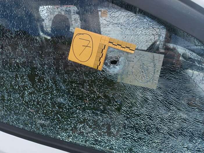 park-halindeki-aracta-dehset-34-yasindaki-kadini-oldurup-kendini-vurdu