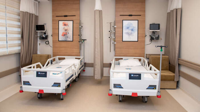 selcuk-tipta-dort-kritik-birimde-yenilige-gidildi