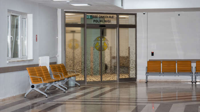 selcuk-tipta-dort-kritik-birimde-yenilige-gidildi