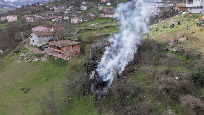 ahsap-ev-alevlere-teslim-oldu-80-yasindaki-kadin-hayatini-kaybetti