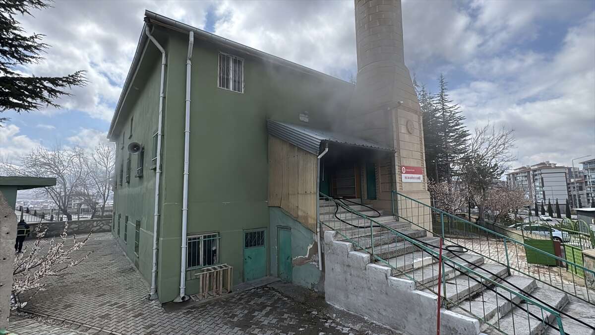 camide-yangin-panigi