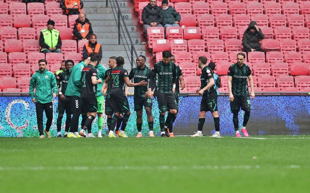 karagumruk-maci-oncesi-konyaspordan-2-isim-cezali-7-isim-sinirda