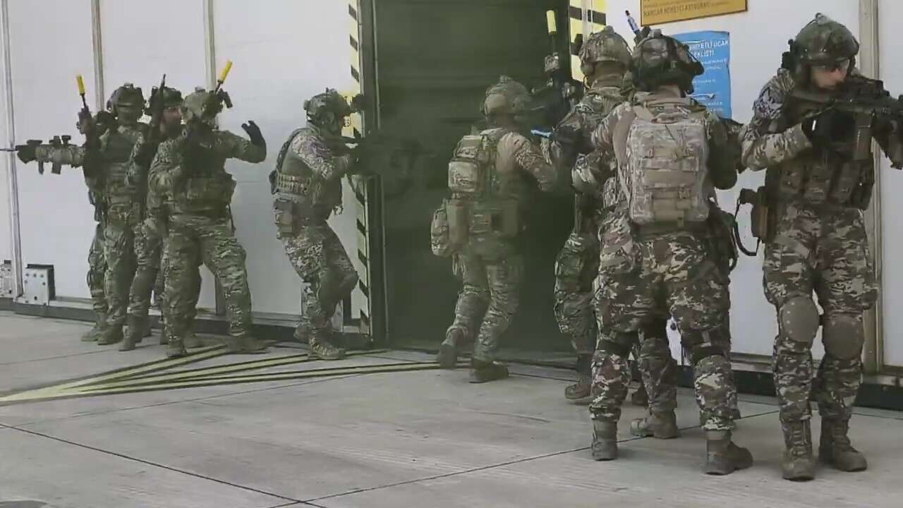 konyada-nefes-kesen-anlar-komandolar-sahaya-indi