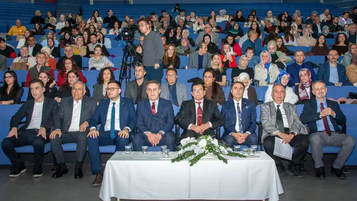 selcuk-universitesinde-beyaz-onluk-heyecani