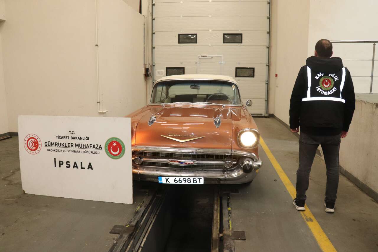 gumrukte-dev-operasyon-280-milyon-liralik-arac-yakalandi