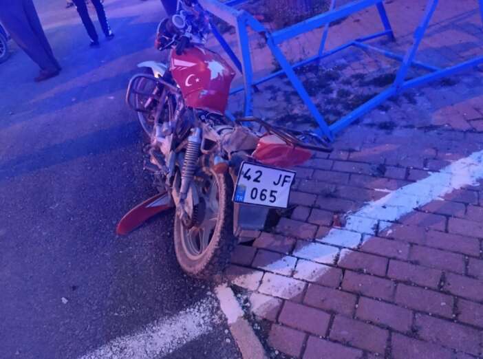 konyada-otomobil-ile-motosiklet-carpisti-gercek-polis-kontrolunde-ortaya-cikti