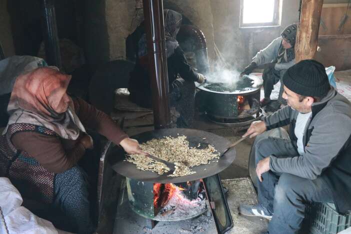 yuzyillik-lezzet-gavut-konyadaki-sofralarda-yerini-koruyor