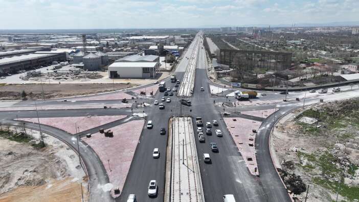 konyada-toplu-ulasimi-hizlandiracak-dev-yatirim-hizla-ilerliyor