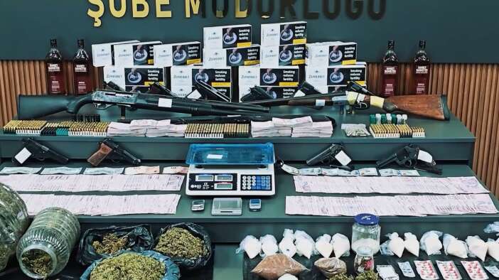 konyada-uyusturucu-operasyonu-60-bin-536-adet-sentetik-ecza-ele-gecirildi