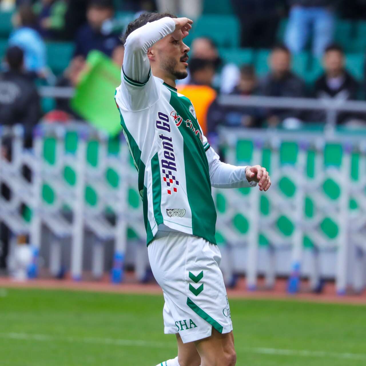 konyaspor-formasiyla-siftah-yapan-goncalvesten-galibiyet-yorumu