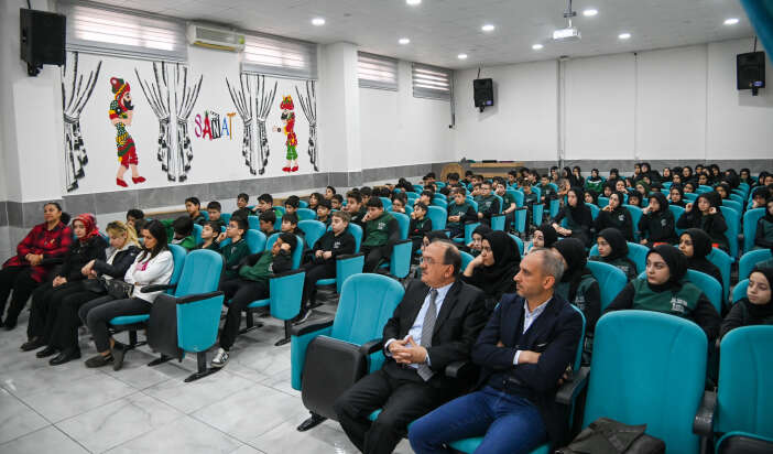 selcuklu-belediyesi-konyadaki-genclerin-zihinlerine-isik-tutuyor