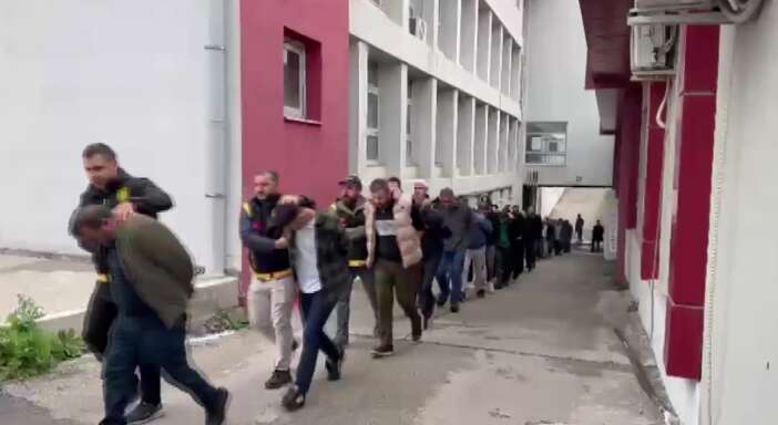 change-arac-cetesindeki-konya-ve-ucurum-detayi-dikkat-cekti