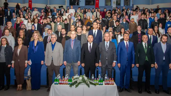 konya-selcukta-gencler-ve-markalar-iyilikte-bulustu