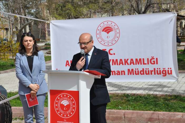 konyada-ureticilere-1-milyon-50-bin-tllik-yem-makinesi-dagitildi