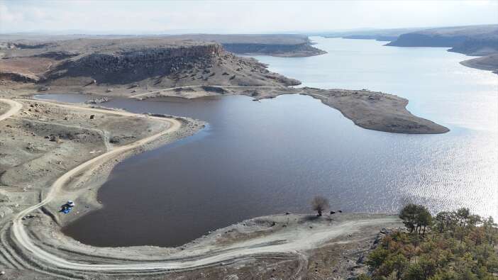 kurakligin-kalbi-konya-kapali-havzasindan-umut-veren-tablo-yuzler-guluyor