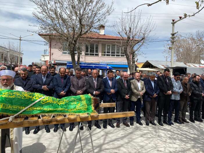 mhp-konya-il-baskani-remzi-karaarslan-ablasini-kaybetti