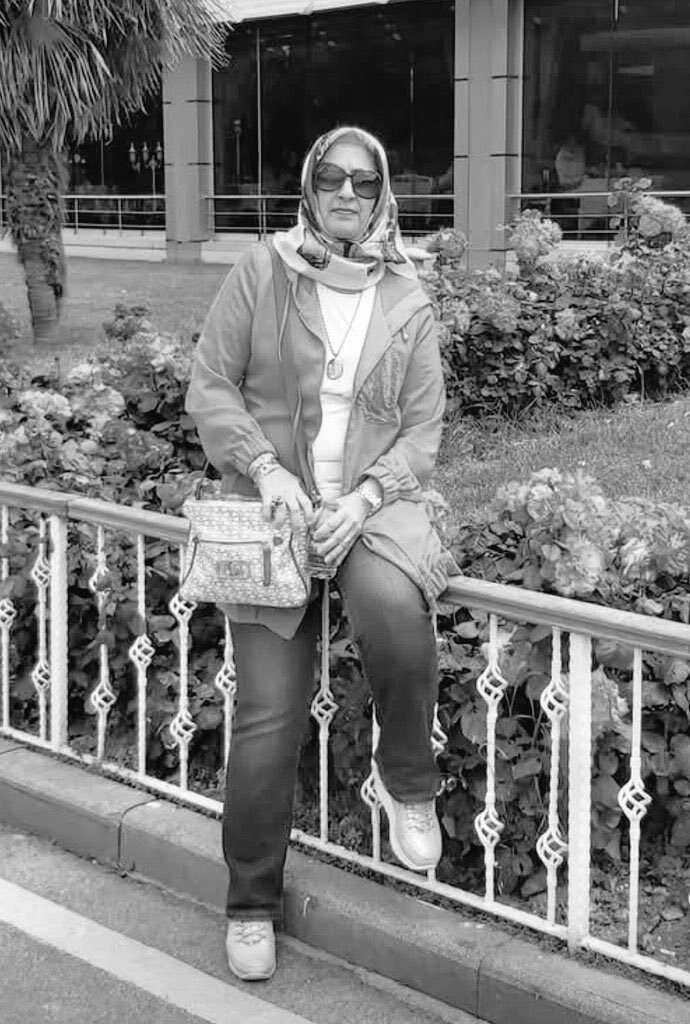 okula-saldirida-can-veren-ogretmen-ayla-kara-ile-ilgili-yurek-yakan-detay