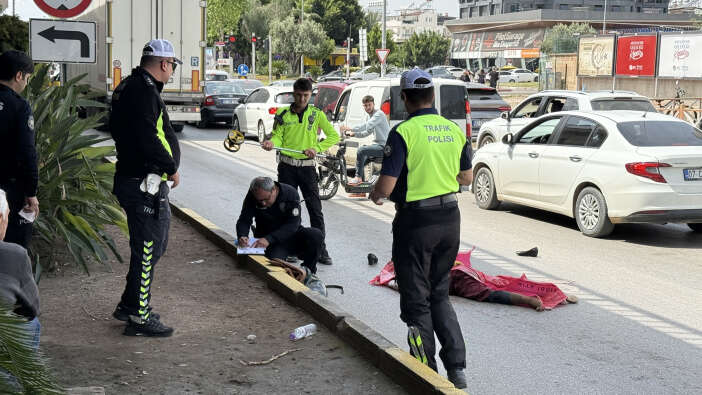 ekmek-parasi-pesinde-kosarken-tirin-altinda-kalan-kadin-oldu