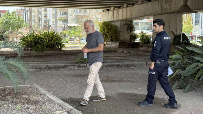 ekmek-parasi-pesinde-kosarken-tirin-altinda-kalan-kadin-oldu