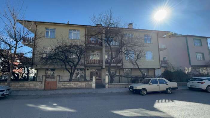 konyada-esini-25-bicak-darbesiyle-olduren-kadin-icin-karar-verildi