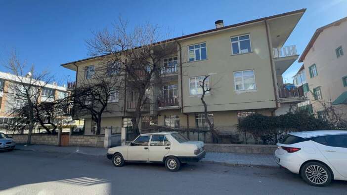 konyada-esini-25-bicak-darbesiyle-olduren-kadin-icin-karar-verildi