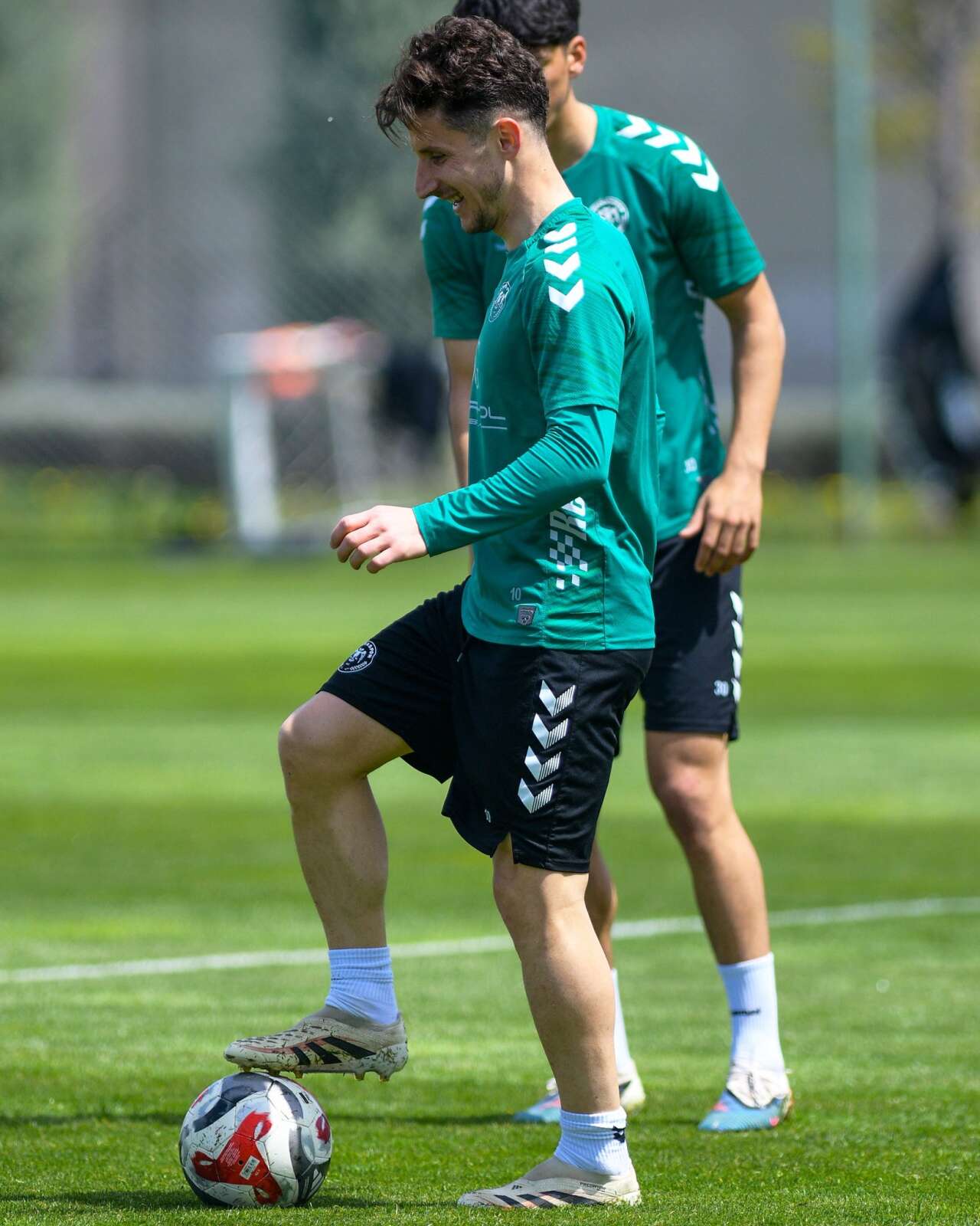 konyaspor-kritik-antalyaspor-macina-hazir-takim-yola-cikti