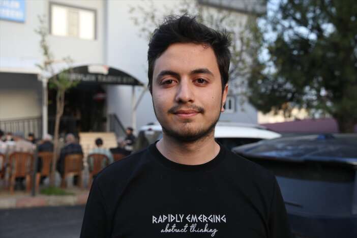 ayla-ogretmenin-evlatlarindan-gurur-dolu-veda-benim-annem-bir-kahraman