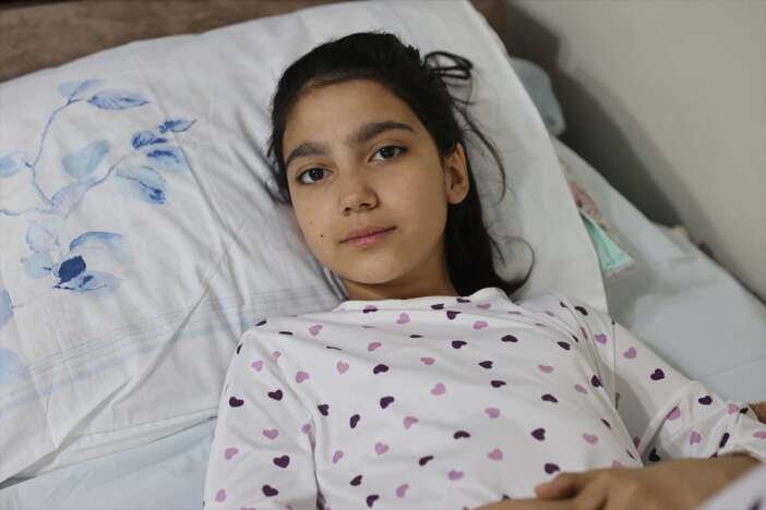 ayla-ogretmenin-ogrencisi-o-anlari-anlatti-arkadasim-bana-siper-oldu-camdan-atladim