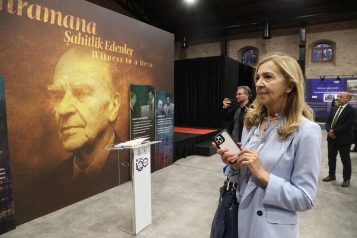 konyada-aliya-izzetbegovic-sergisi-acildi