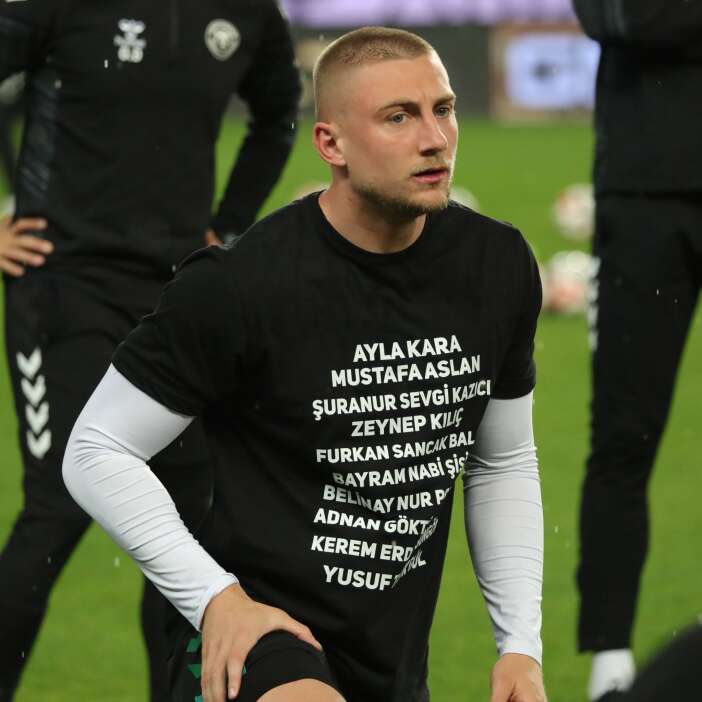 konyaspor-okul-saldirisinda-can-verenleri-mac-oncesi-boyle-andi