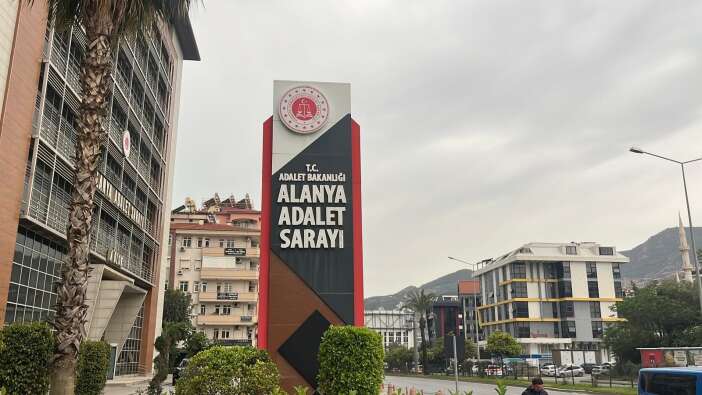 okul-saldirilarini-destekleyen-lise-ogrencisi-tutuklandi