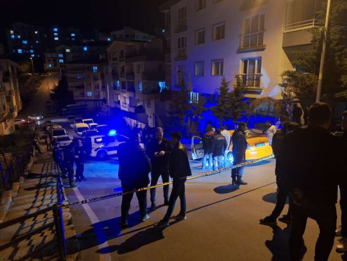 takside-tartistigi-arkadasini-silahla-vurdu