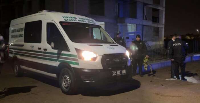 kayip-olarak-aranan-lise-ogrencisi-bina-onunde-olu-bulundu